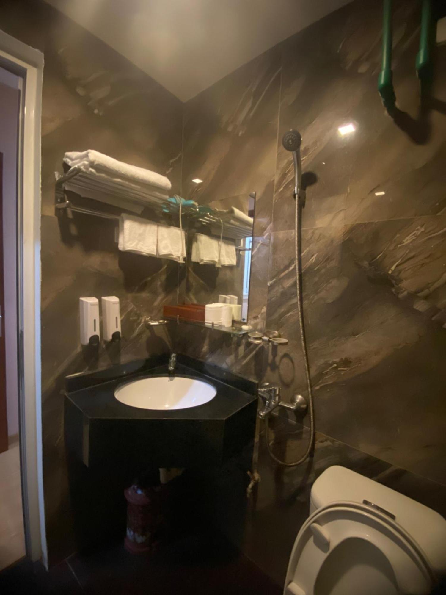 Hong Ky Boutique Hotel Дьенбьенфу Экстерьер фото